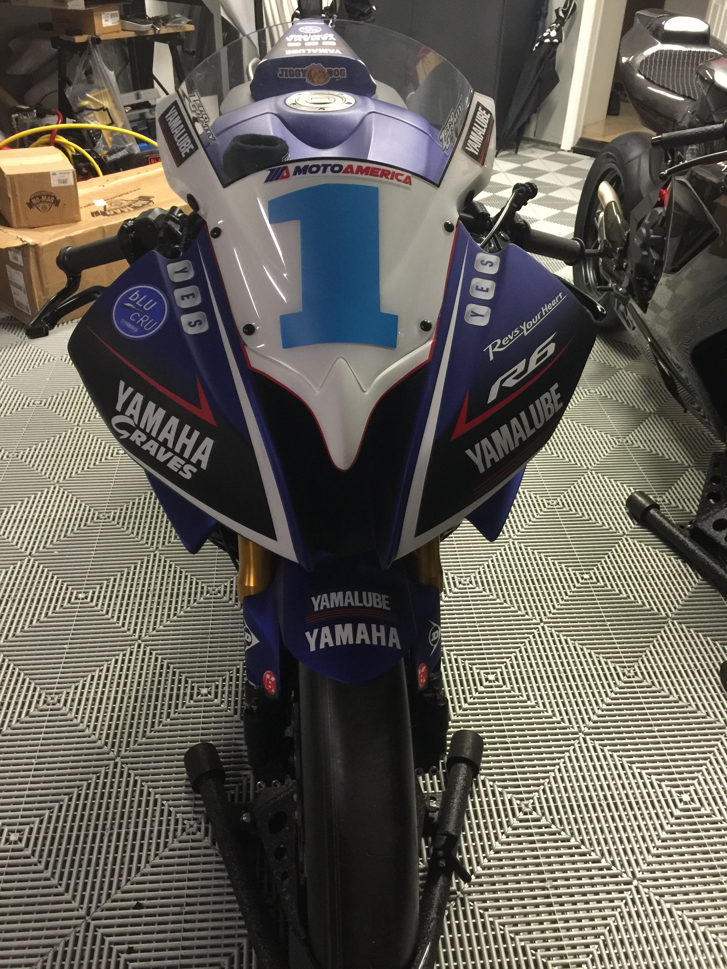 Graves Yamaha R6 — JD Beach #1 photo 45